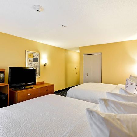 Fairfield Inn & Suites Tampa Fairgrounds/Casino Orient Park Kültér fotó