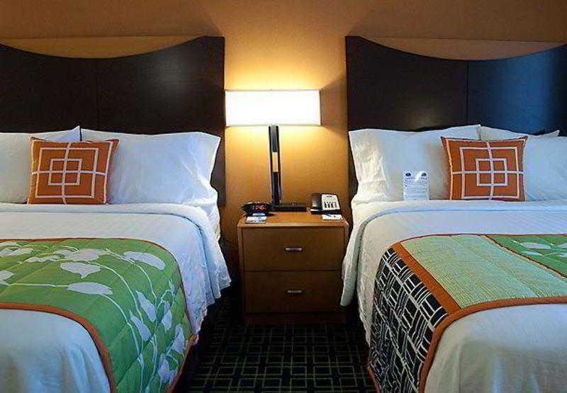 Fairfield Inn & Suites Tampa Fairgrounds/Casino Orient Park Kültér fotó